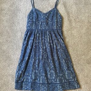 Ann Taylor Loft Blue Floral Laced Dress- Size 2 Petite
